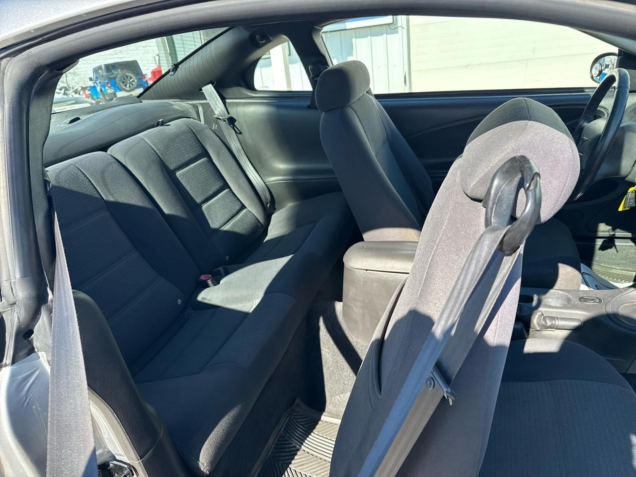 2004 Ford Mustang 2dr Cpe Standard