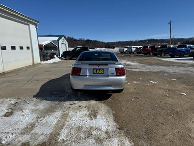 2004 Ford Mustang 2dr Cpe Standard