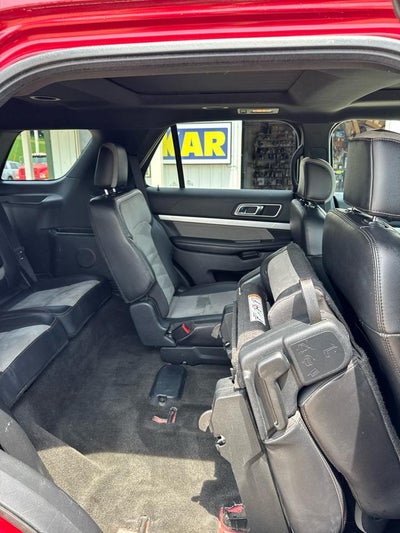 2017 Ford Explorer 4dr XLT 4WD