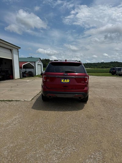 2017 Ford Explorer 4dr XLT 4WD