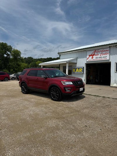 2017 Ford Explorer 4dr XLT 4WD