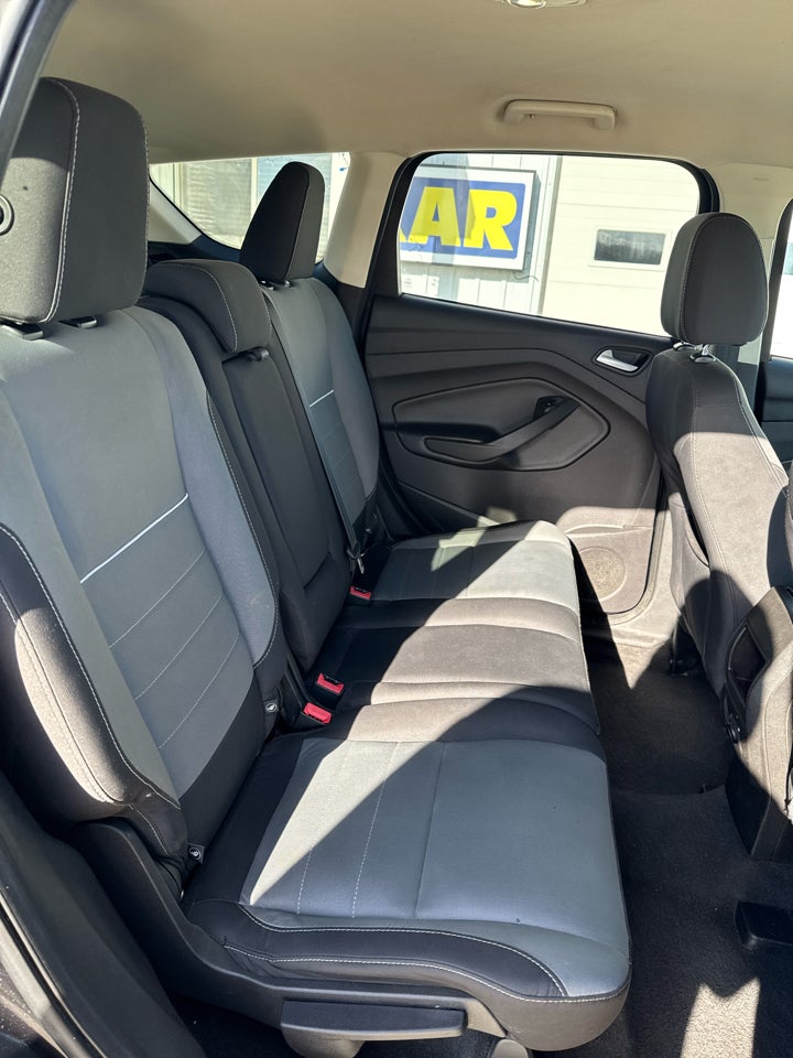 2015 Ford Escape FWD 4dr SE