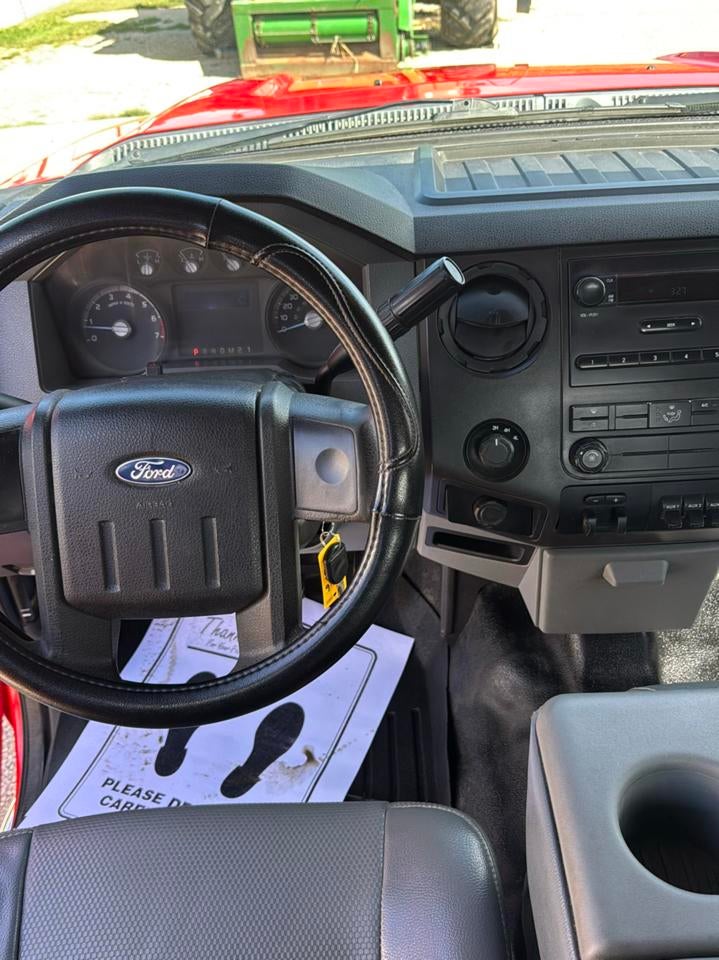 2016 Ford Super Duty F-250 SRW XL 4WD Crew Cab 8' Box