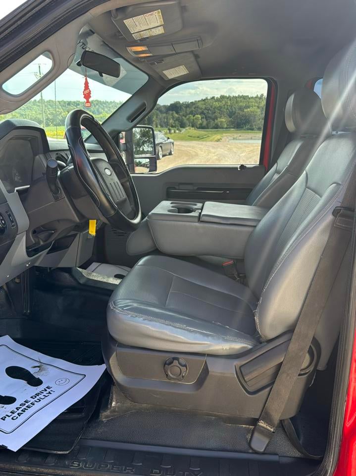 2016 Ford Super Duty F-250 SRW XL 4WD Crew Cab 8' Box
