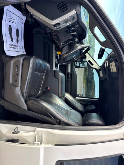 2015 Ford Super Duty F-250 SRW Lariat 4WD Crew Cab 6.75' Box