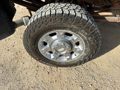 2012 Ford Super Duty F-350 SRW Lariat 4WD Crew Cab 6.75' Box