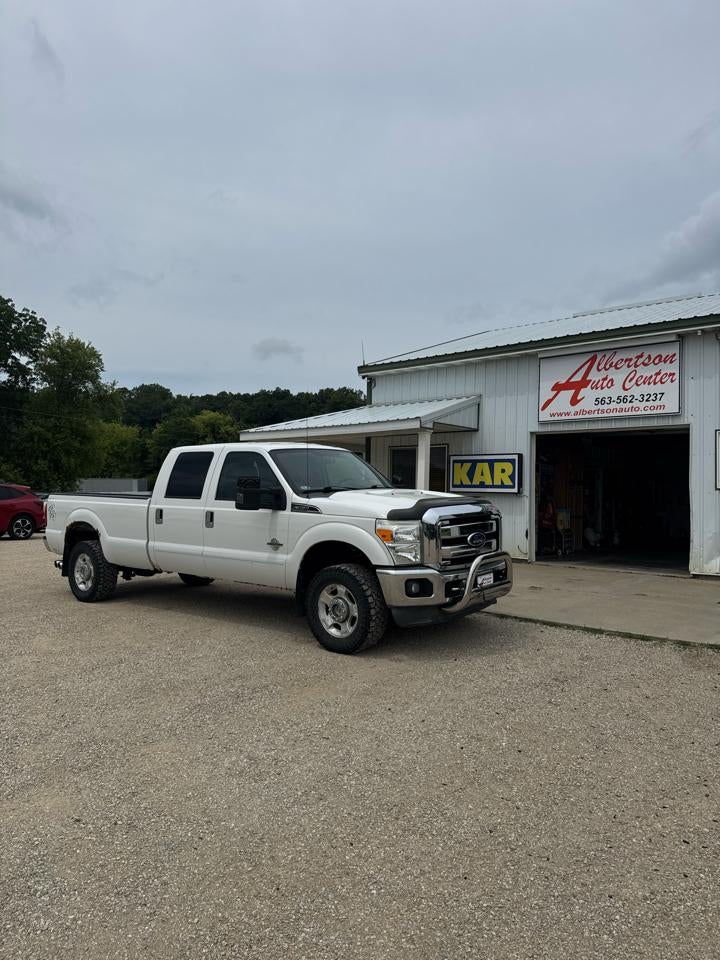 2011 Ford Super Duty F-350 SRW XLT 4WD Crew Cab 8' Box