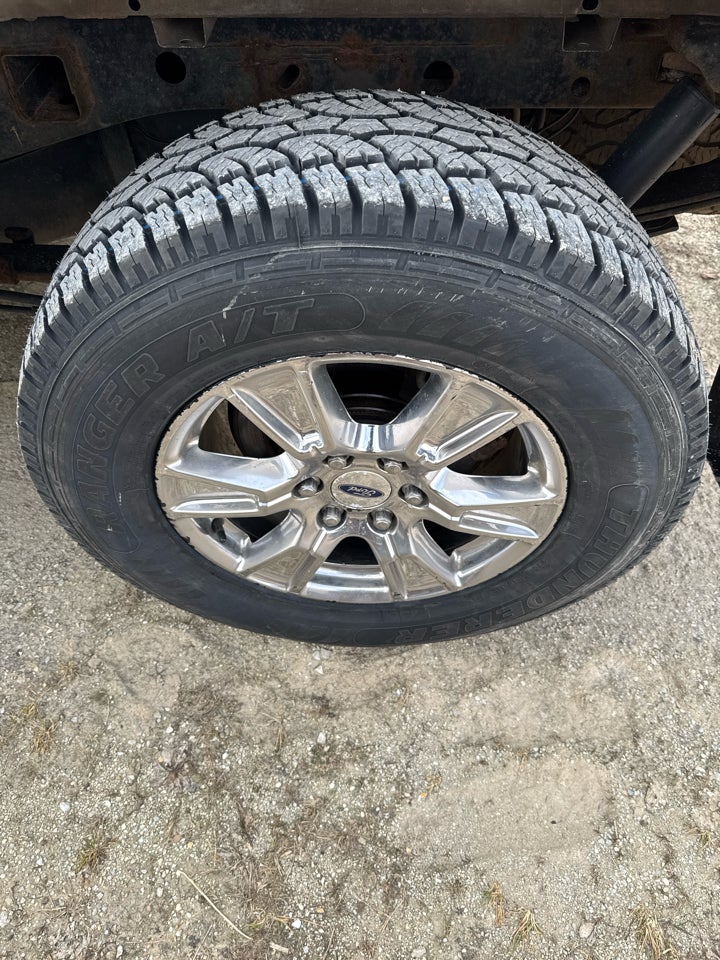 2016 Ford F-150 XLT SuperCab 8-ft. Bed 4WD