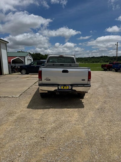 2001 Ford Super Duty F-250 Reg Cab 137" XLT 4WD