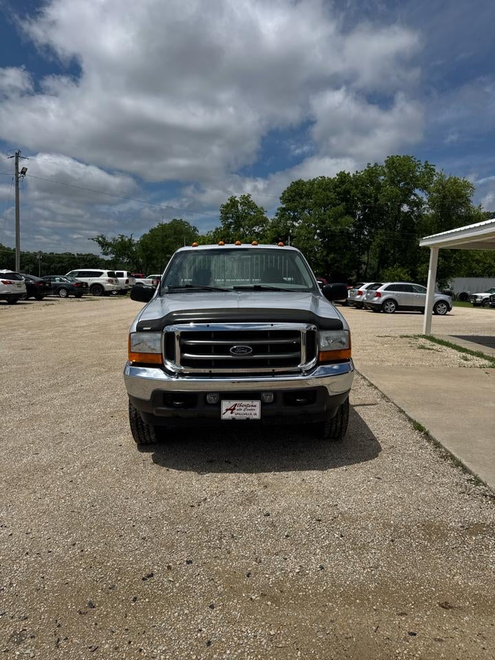 2001 Ford Super Duty F-250 Reg Cab 137" XLT 4WD