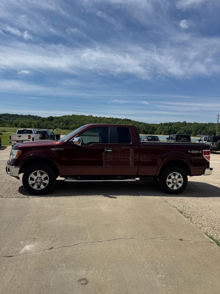 2009 Ford F-150 4WD SuperCab 133" XLT