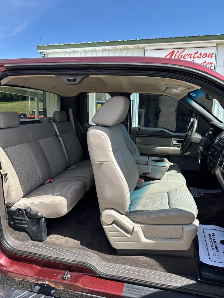2009 Ford F-150 4WD SuperCab 133" XLT