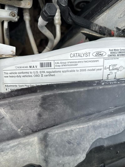 2005 Ford Super Duty F-250 Supercab 142" Lariat 4WD