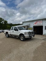2005 Ford Super Duty F-250 Supercab 142" Lariat 4WD