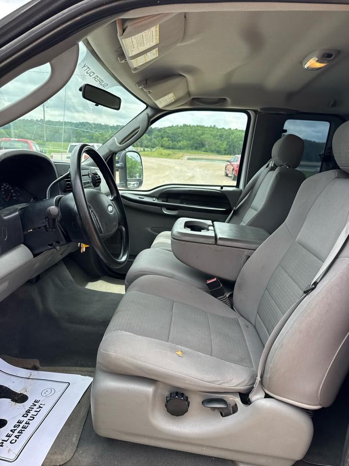 2005 Ford Super Duty F-250 Supercab 142" Lariat 4WD