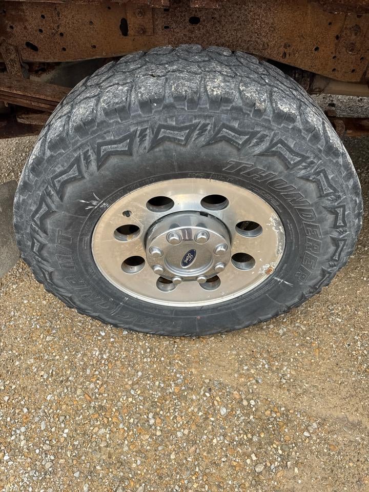 2005 Ford Super Duty F-250 Supercab 142" Lariat 4WD