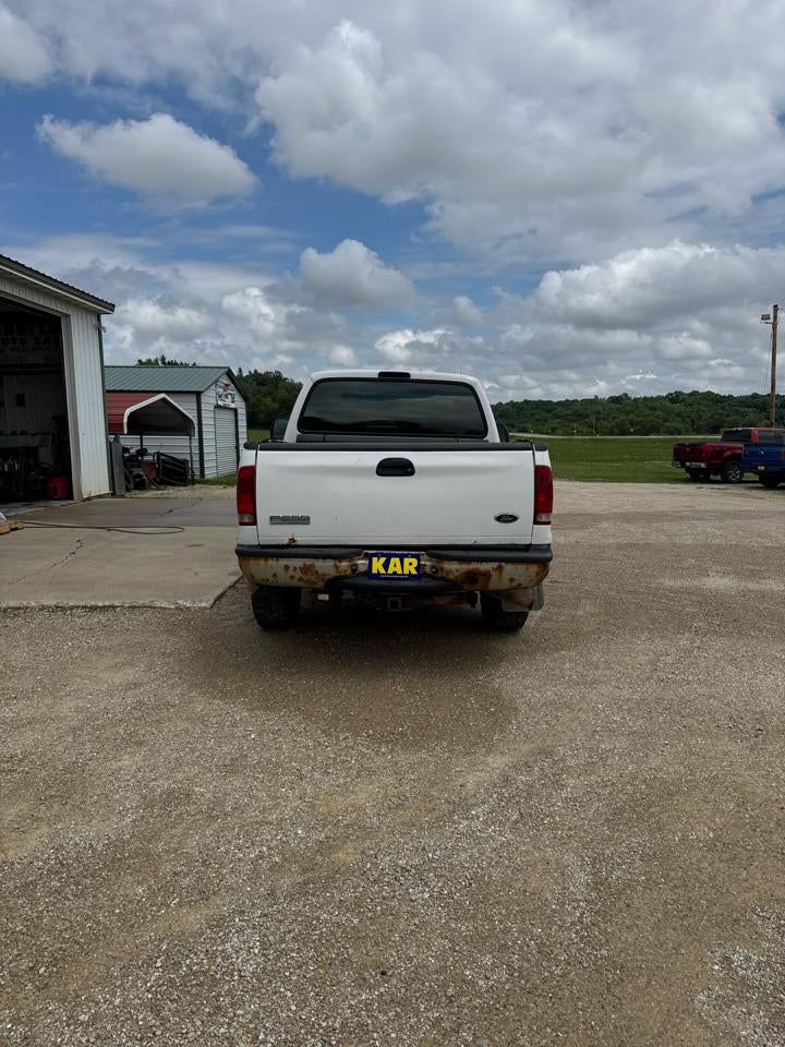 2005 Ford Super Duty F-250 Supercab 142" Lariat 4WD