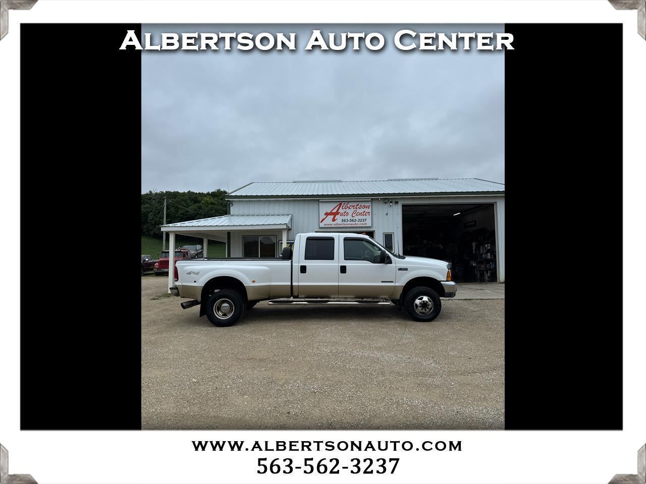 2000 Ford Super Duty F-350 DRW Lariat 4WD Crew Cab 8' Box