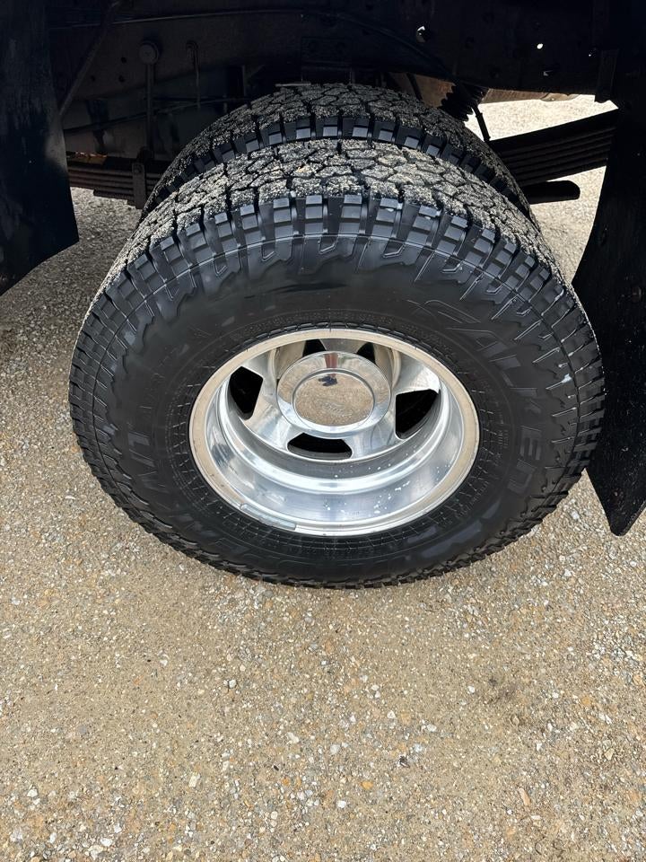 2000 Ford Super Duty F-350 DRW Lariat 4WD Crew Cab 8' Box