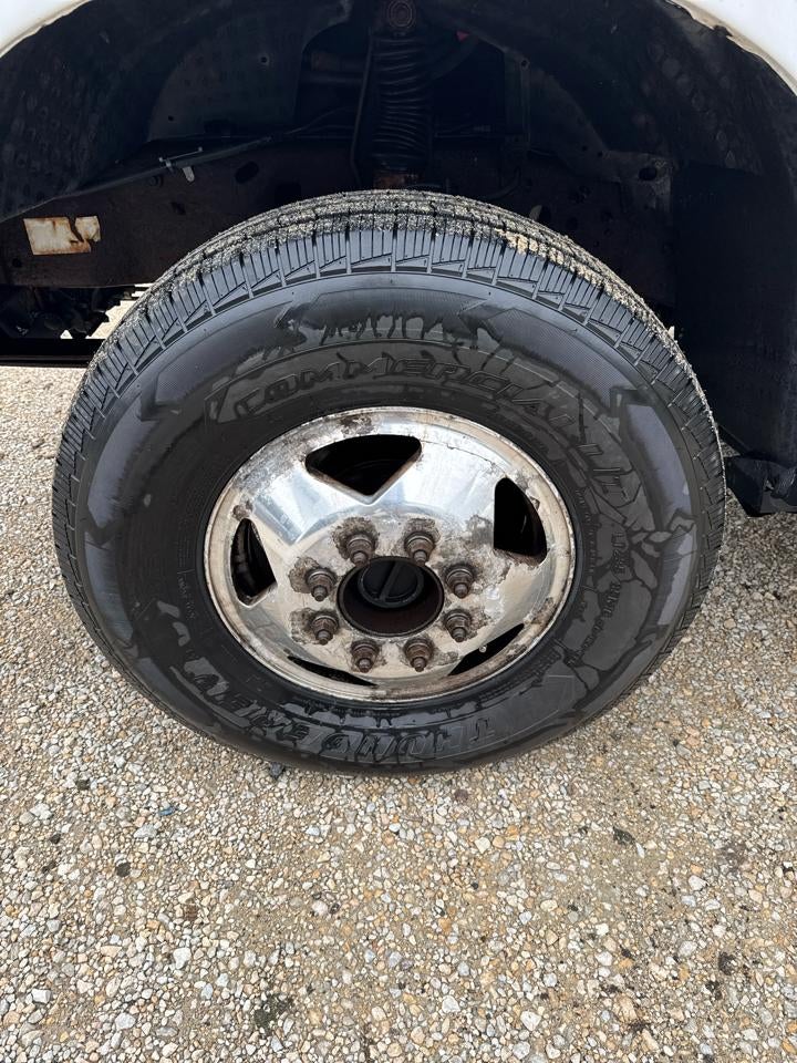 2000 Ford Super Duty F-350 DRW Lariat 4WD Crew Cab 8' Box