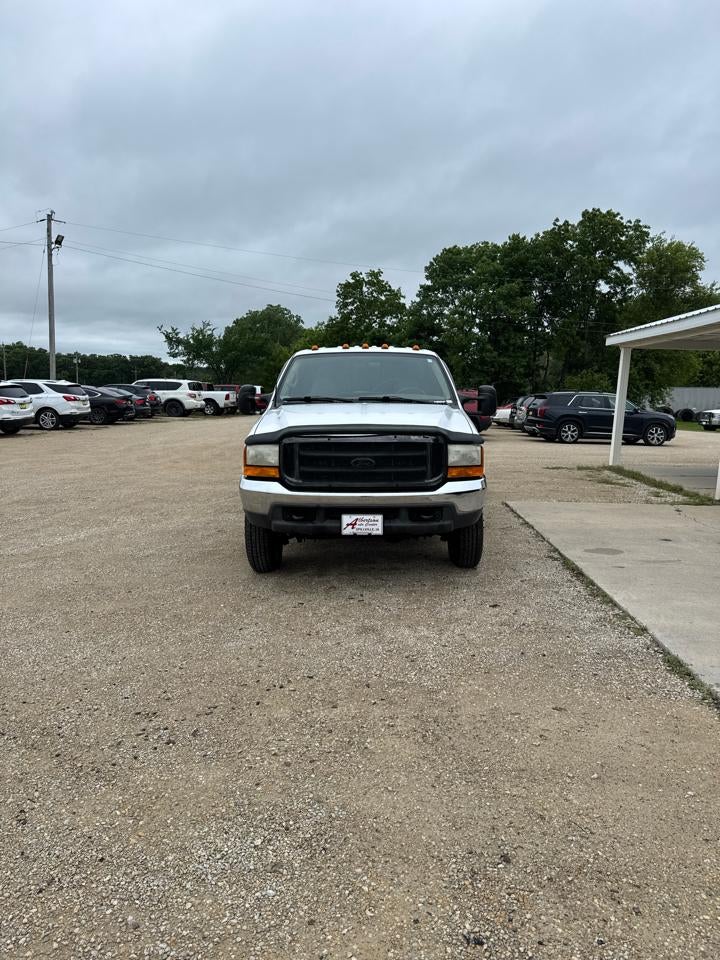 2000 Ford Super Duty F-350 DRW Lariat 4WD Crew Cab 8' Box