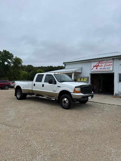 2000 Ford Super Duty F-350 DRW Lariat 4WD Crew Cab 8' Box