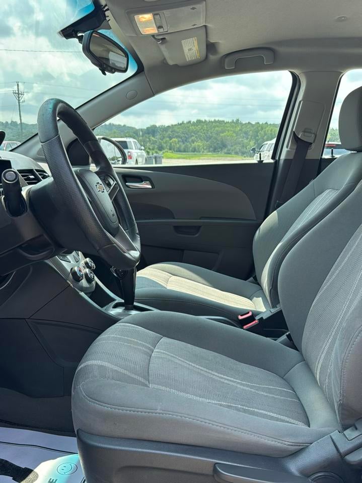 2015 Chevrolet Sonic 5dr HB Auto LT