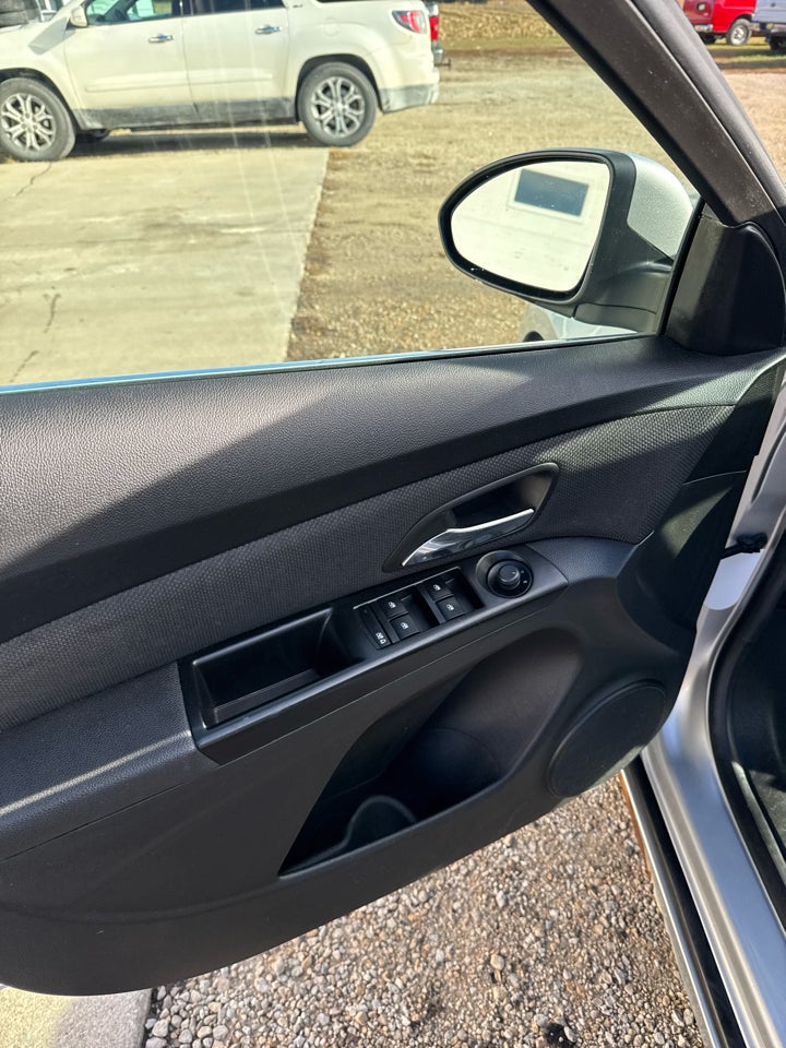 2012 Chevrolet Cruze 4dr Sdn ECO