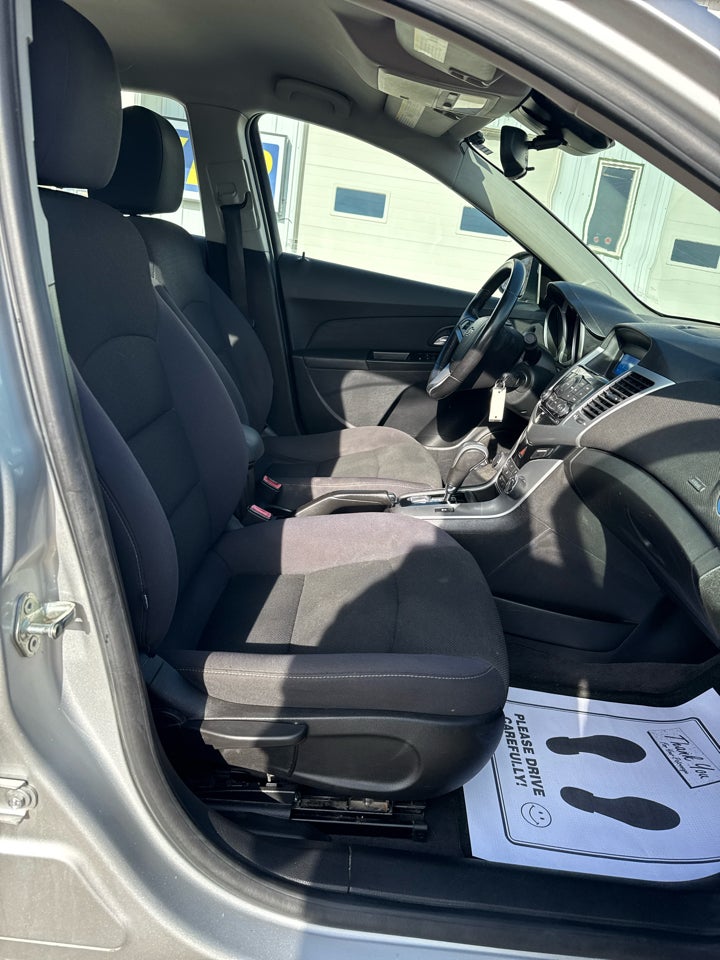 2012 Chevrolet Cruze 4dr Sdn ECO