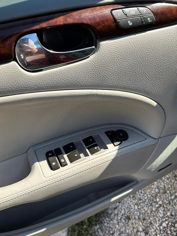 2011 Buick Lucerne 4dr Sdn CXL Premium