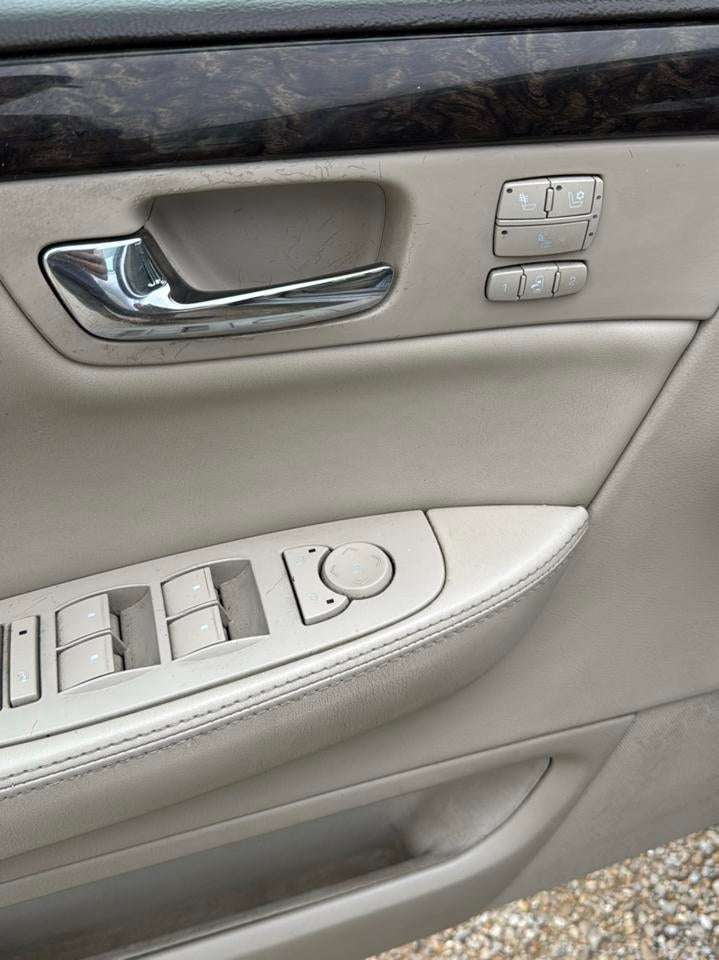 2009 Cadillac DTS 4dr Sdn w/1SC