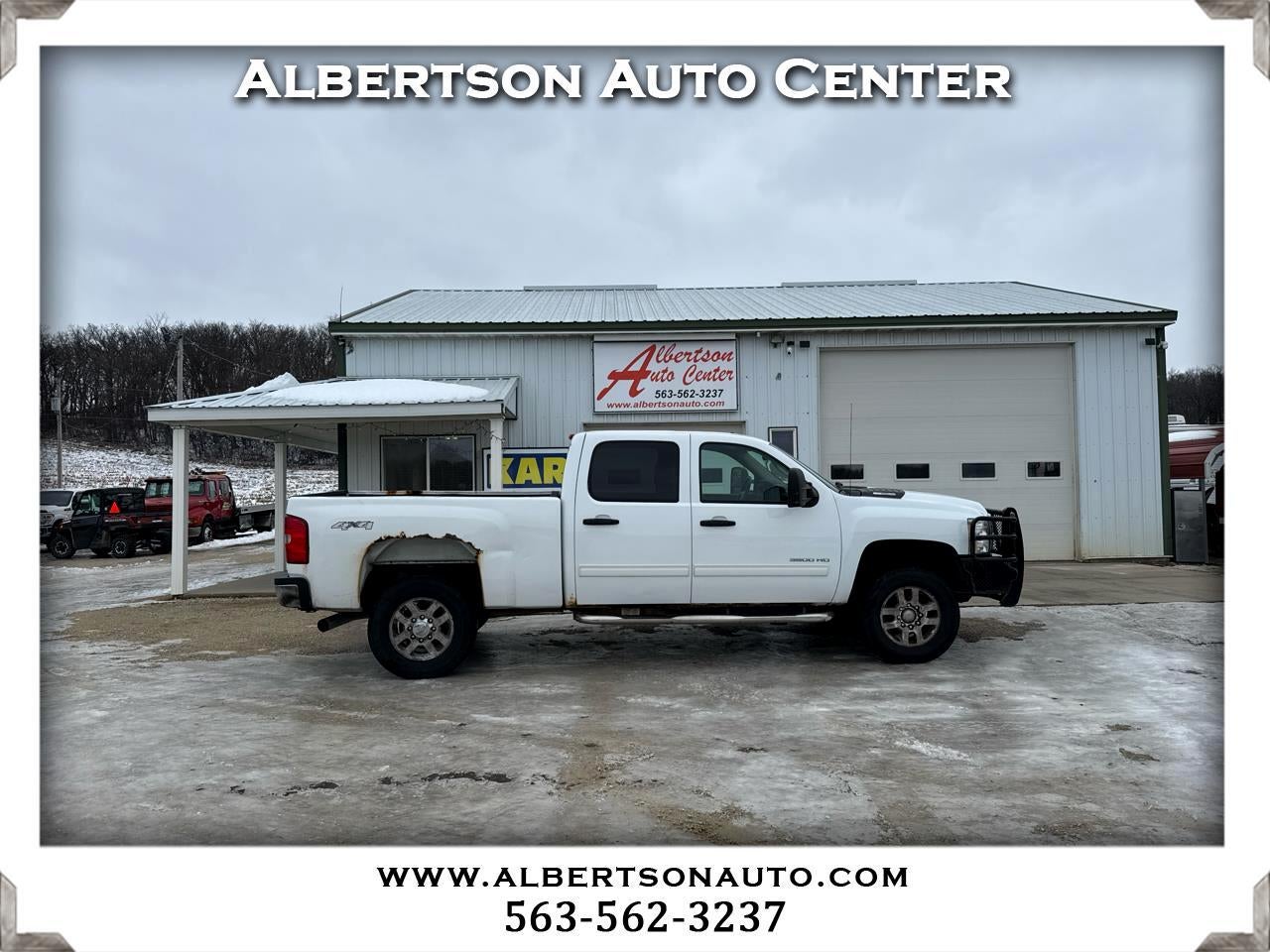 2011 Chevrolet Silverado 3500HD 4WD Crew Cab 153.7" SRW LT