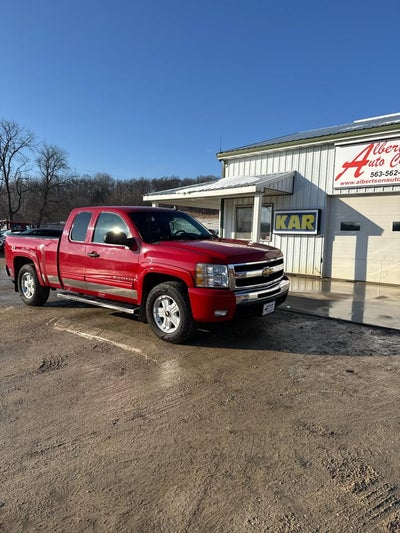 2009 Chevrolet Silverado 1500 4WD Ext Cab 143.5" LT