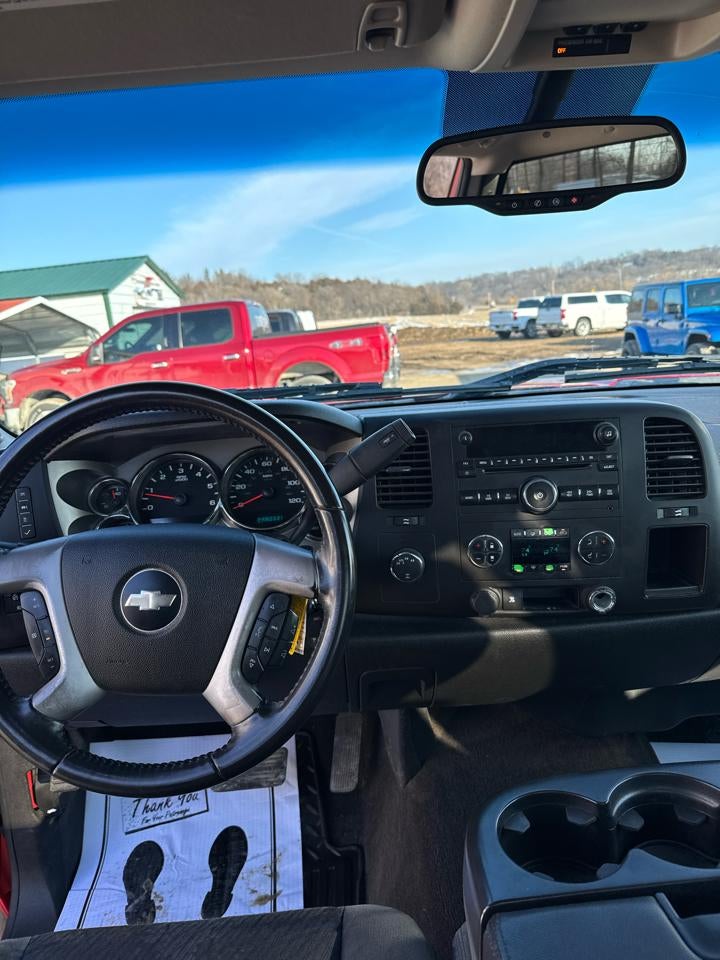 2009 Chevrolet Silverado 1500 4WD Ext Cab 143.5" LT