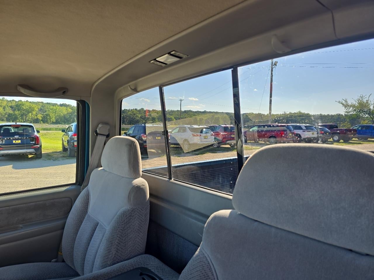 1998 Chevrolet C/K 2500 HD Reg Cab 131.5" WB 4WD C6P
