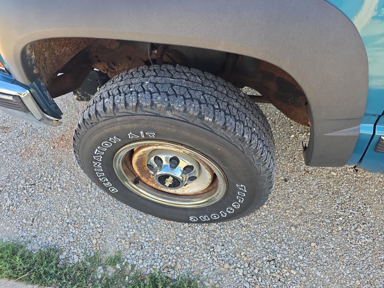 1998 Chevrolet C/K 2500 HD Reg Cab 131.5" WB 4WD C6P