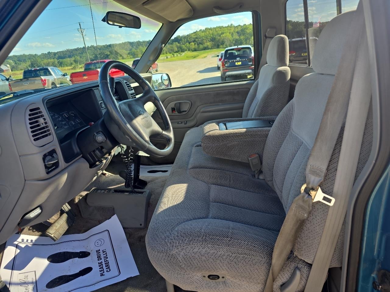 1998 Chevrolet C/K 2500 HD Reg Cab 131.5" WB 4WD C6P