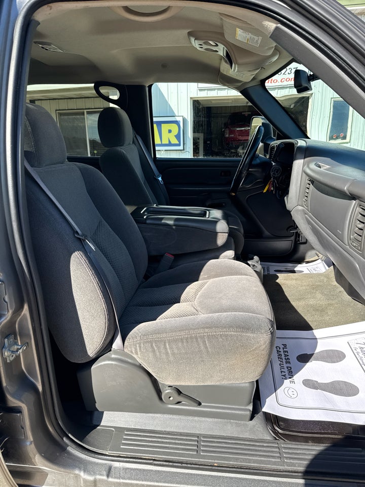 2006 Chevrolet Silverado 2500HD Crew Cab 153" WB 4WD LT1