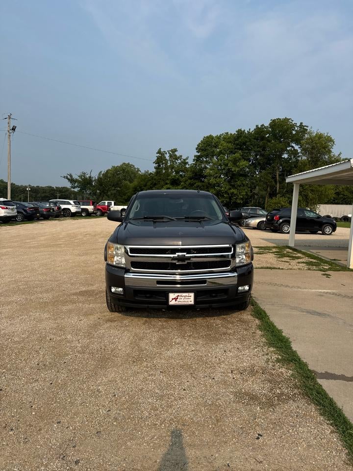 2011 Chevrolet Silverado 1500 4WD Ext Cab 143.5" LT