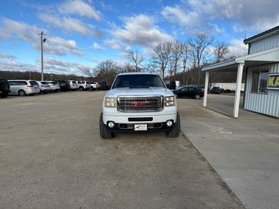2011 GMC Sierra 2500HD 4WD Crew Cab 153.7" Denali