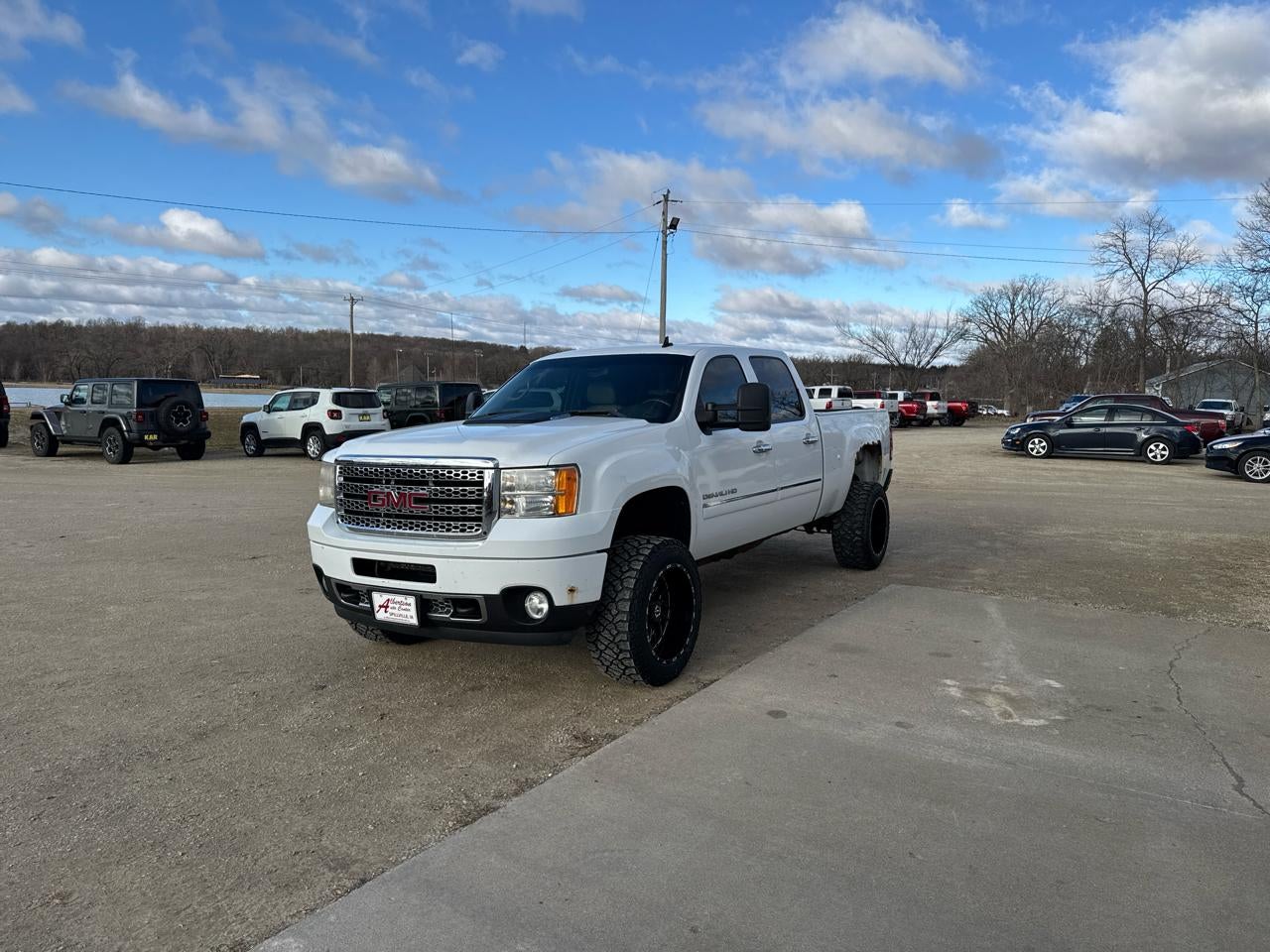 2011 GMC Sierra 2500HD 4WD Crew Cab 153.7" Denali