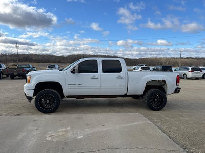 2011 GMC Sierra 2500HD 4WD Crew Cab 153.7" Denali