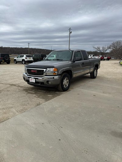 2006 GMC Sierra 1500 Ext Cab 143.5" WB 4WD SLT