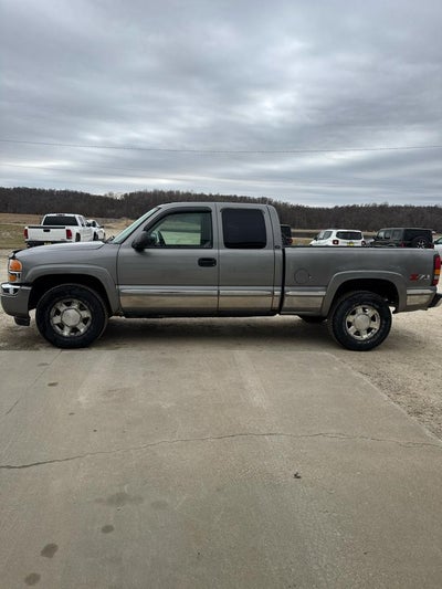 2006 GMC Sierra 1500 Ext Cab 143.5" WB 4WD SLT