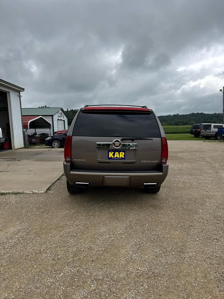 2014 Cadillac Escalade AWD 4dr Platinum
