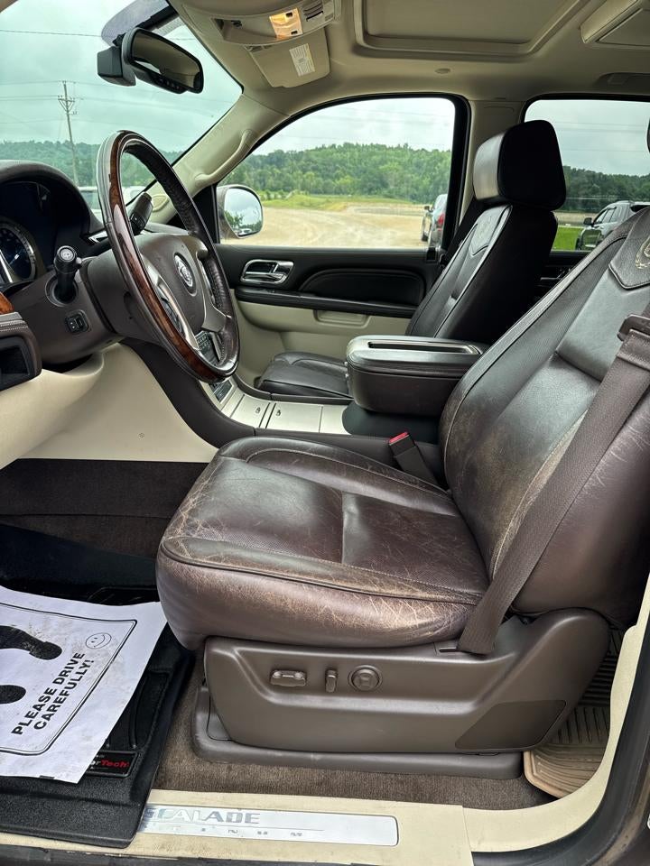 2014 Cadillac Escalade AWD 4dr Platinum