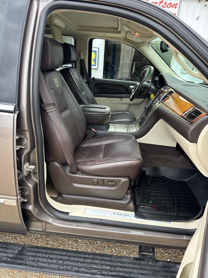 2014 Cadillac Escalade AWD 4dr Platinum