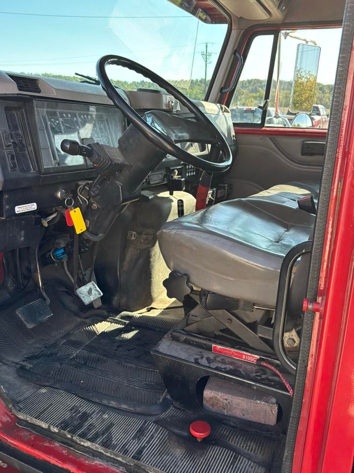 2002 International 4700 -