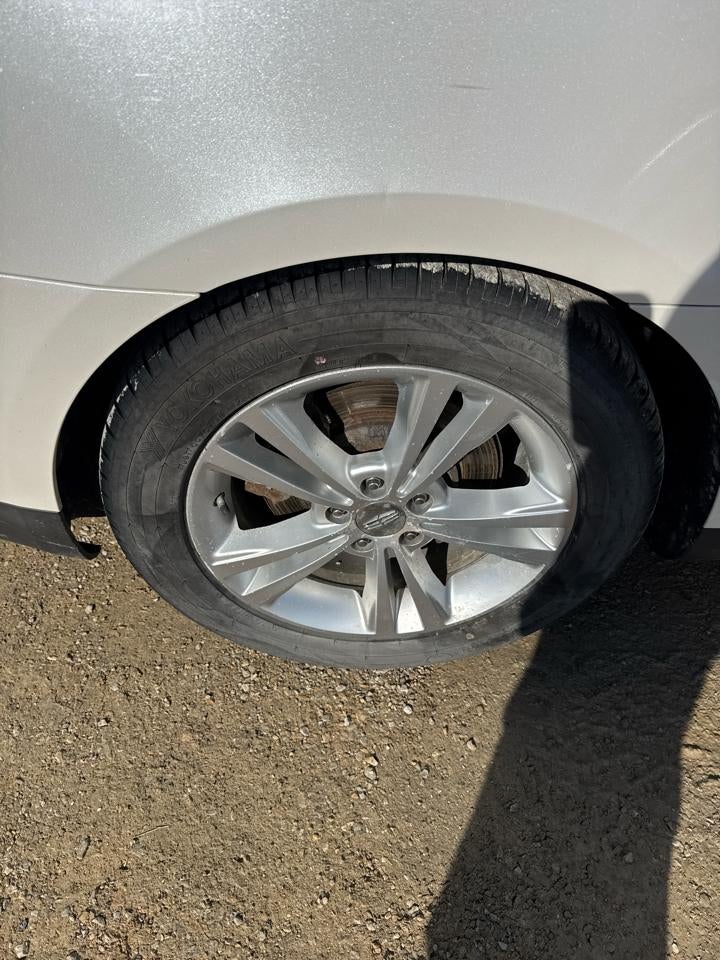 2011 Lincoln MKS 4dr Sdn 3.7L FWD