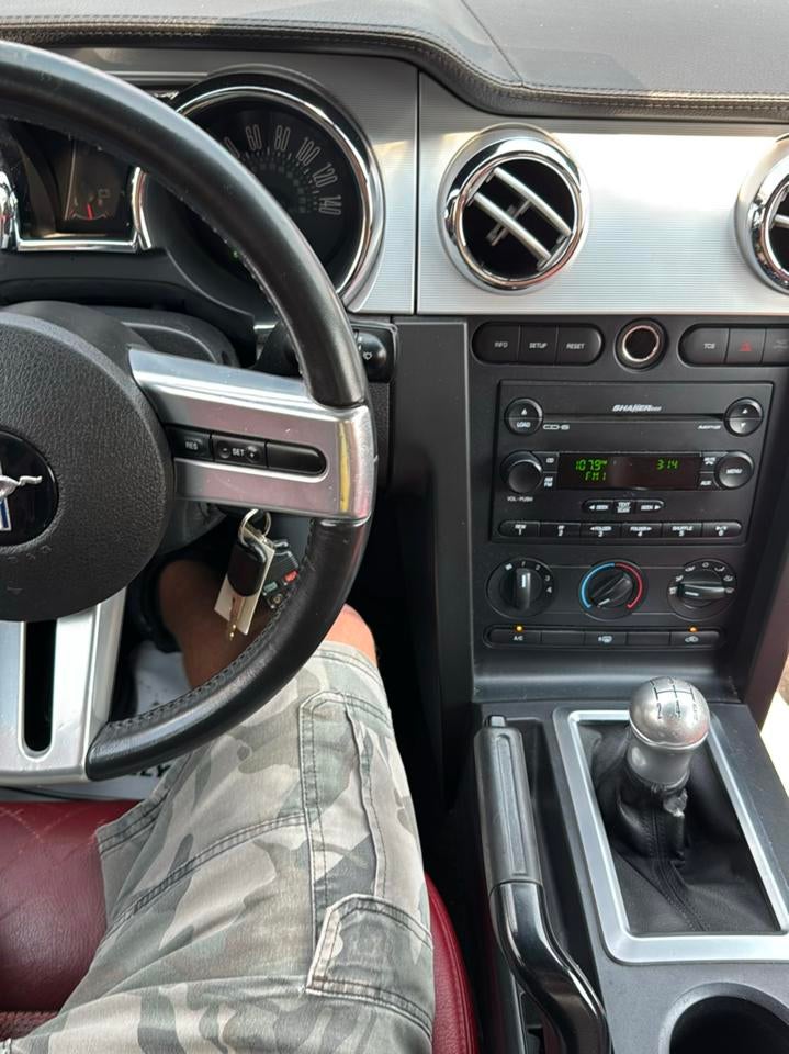 2007 Ford Mustang 2dr Cpe GT Deluxe